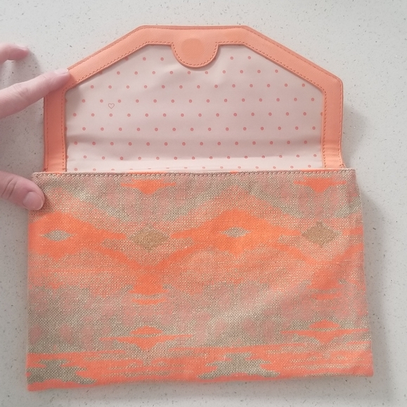 Stella and Dot City Clutch - Picture 3 of 7